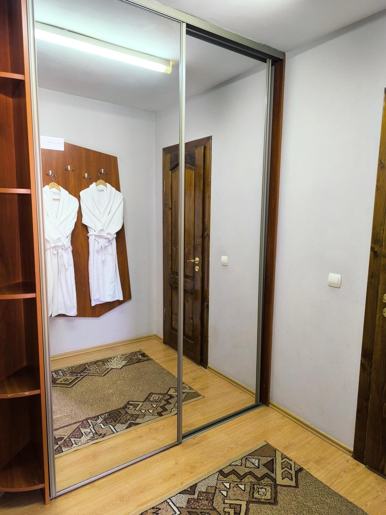 Hotel Delfin Muncaci Cameră foto