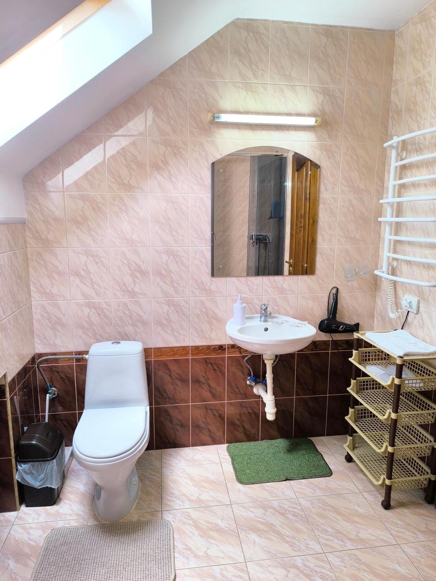 Hotel Delfin Muncaci Cameră foto