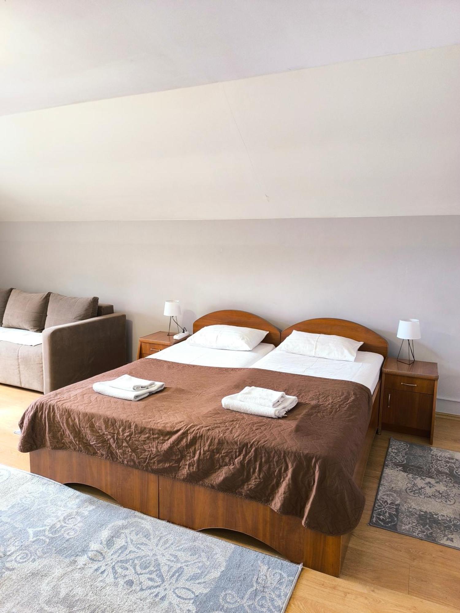 Hotel Delfin Muncaci Cameră foto